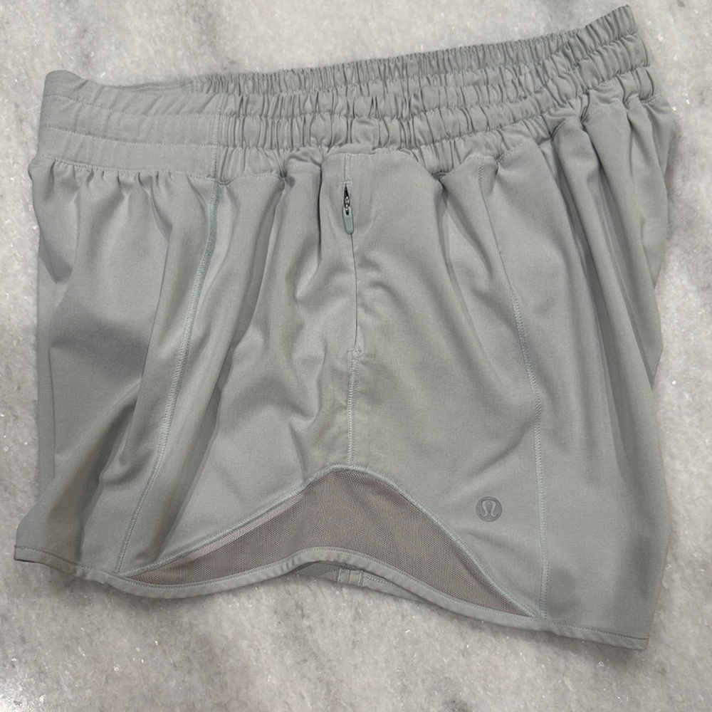 lululemon athletica Women's hotty hot mint green running Athletic Shorts tall - Picture 4 of 15